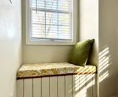 Cheerful Spacious 4 bd Vacation Home Walks to Purdue Campus, Sports, and Golf