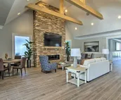 Bishop's Landing Townhome w/ Pool & Beach Shuttle!