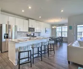 Bishop's Landing Townhome w/ Pool & Beach Shuttle!