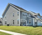 Bishop's Landing Townhome w/ Pool & Beach Shuttle!
