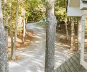 LAKEFRONT, INCREDIBLE SUNSETS, SLEEPS 20+, HIGHSPEED WIFI