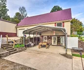 Apartment with Shared Amenities on 50 Acres