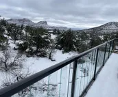 Best Red Rock Views! Private Hot Tub, huge deck