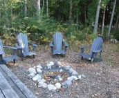 Beautiful Log Home on 5 quiet acres with private beach-steps down the road!