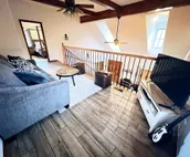 Charming EdgeWater Escape, private pool near Arbuckle Lake