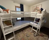 Charming EdgeWater Escape, private pool near Arbuckle Lake