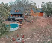 Charming EdgeWater Escape, private pool near Arbuckle Lake