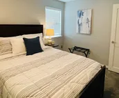 [SU 922-1] Evie's Campus-close 2 bedroom luxury