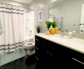 [SU 922-1] Evie's Campus-close 2 bedroom luxury