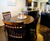 [SU 922-1] Evie's Campus-close 2 bedroom luxury
