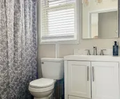 Abode à la Mode | Centrally Located 2BR/1BA Home / Fast wifi/Close to everything
