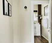 Abode à la Mode | Centrally Located 2BR/1BA Home / Fast wifi/Close to everything