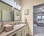 Fort Wayne Condo: 9 Mi to Downtown & Main St!