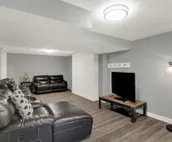 Private/spacious home w/backyard near Grand Park