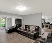 Private/spacious home w/backyard near Grand Park