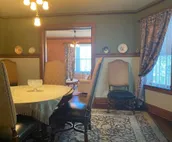 "The Edmond" an 1887 Arts & Crafts gem! - 1 King - 1 Queen