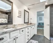 Just Like Home #8-OKC; Swimming, Billiards & Spacious. Close to Lake Hefner, etc