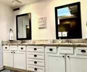 Just Like Home #8-OKC; Swimming, Billiards & Spacious. Close to Lake Hefner, etc