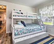 Warm + Cozy Buckeye Lake Home: Yard + Patios!