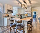 Warm + Cozy Buckeye Lake Home: Yard + Patios!