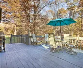 Luxe Dog-Friendly Cabin w/ Hot Tub & Game Room