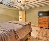 Luxe Dog-Friendly Cabin w/ Hot Tub & Game Room