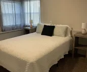 Clean apartment close to 80/94, I65 Indiana Dunes