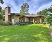 Mid-Century Dream Home < Half-Mile to Beach!