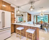 Mid-Century Dream Home < Half-Mile to Beach!