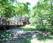An Updated, Secluded family friendly home with Fast Wifi
