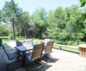 An Updated, Secluded family friendly home with Fast Wifi