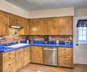 Lead Home w/ Free WiFi ~ 5 Mi to Terry Peak!
