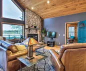 Lakeside Sarona Home: Private Dock & Fire Pit!