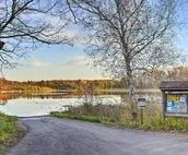Lakeside Sarona Home: Private Dock & Fire Pit!