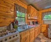 Secluded Wright City Cabin w/ Scenic Forest Views!