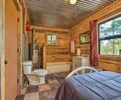 Secluded Wright City Cabin w/ Scenic Forest Views!