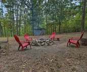 Secluded Wright City Cabin w/ Scenic Forest Views!