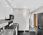 Cozy Cottage in the Heart of Hyde Park by RedAwning