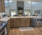 NEW: Secluded Family Friendly Cabin by Lake Murray