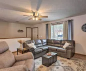 ‘14A Getaway’ Family House with Large Deck!