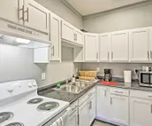 Enid Apartment ~ 1 Mi to Historic Downtown!