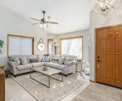 City Lodge -Beautiful 10 Person Home Near the Mall