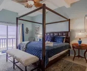 FantaSea House, Beachfront 6 Bedroom Beauty Sleeps 20