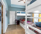 FantaSea House, Beachfront 6 Bedroom Beauty Sleeps 20