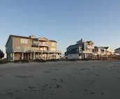 FantaSea House, Beachfront 6 Bedroom Beauty Sleeps 20