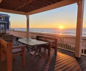 FantaSea House, Beachfront 6 Bedroom Beauty Sleeps 20