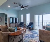 FantaSea House, Beachfront 6 Bedroom Beauty Sleeps 20