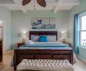 FantaSea House, Beachfront 6 Bedroom Beauty Sleeps 20