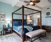FantaSea House, Beachfront 6 Bedroom Beauty Sleeps 20
