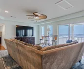 FantaSea House, Beachfront 6 Bedroom Beauty Sleeps 20